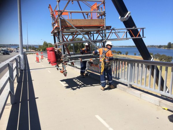 Narrows Bridge - Mobile hanger -1 | Perth Scaffolding